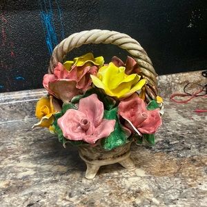 Capodimonte - Ceramic Rose Basket